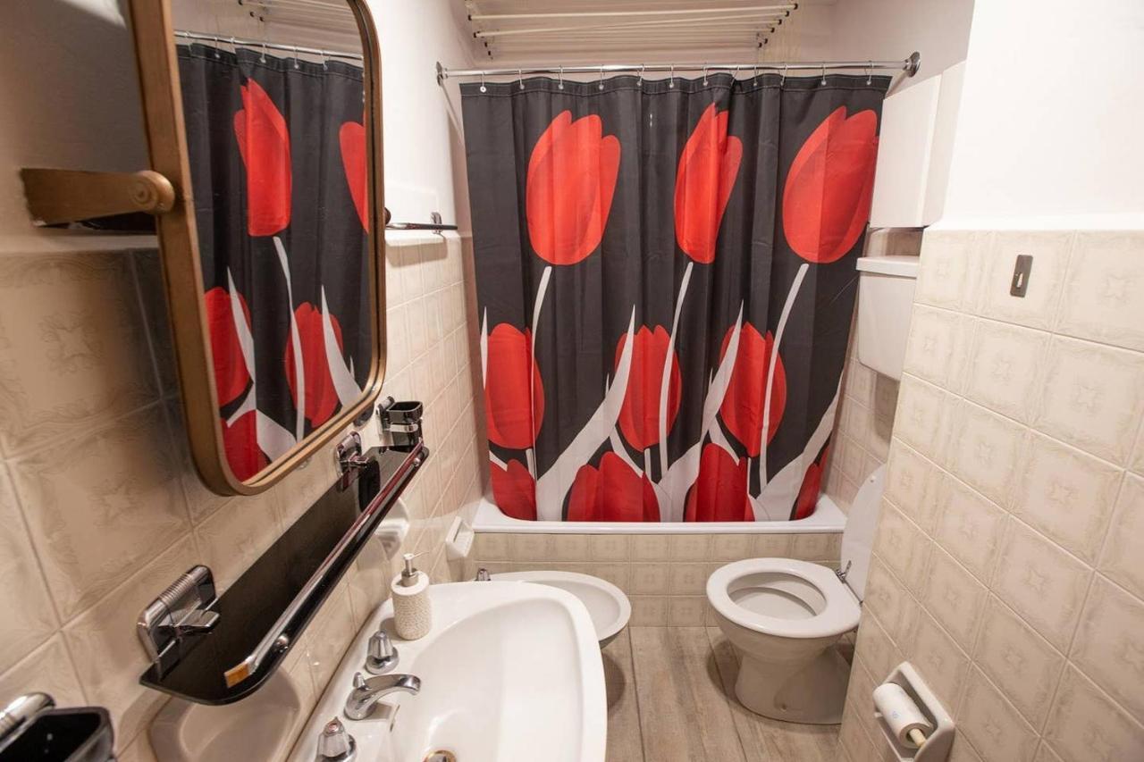 Ferienwohnung Joivy Flat For 6, In The Historic Town Pré-Saint-Didier Exterior foto
